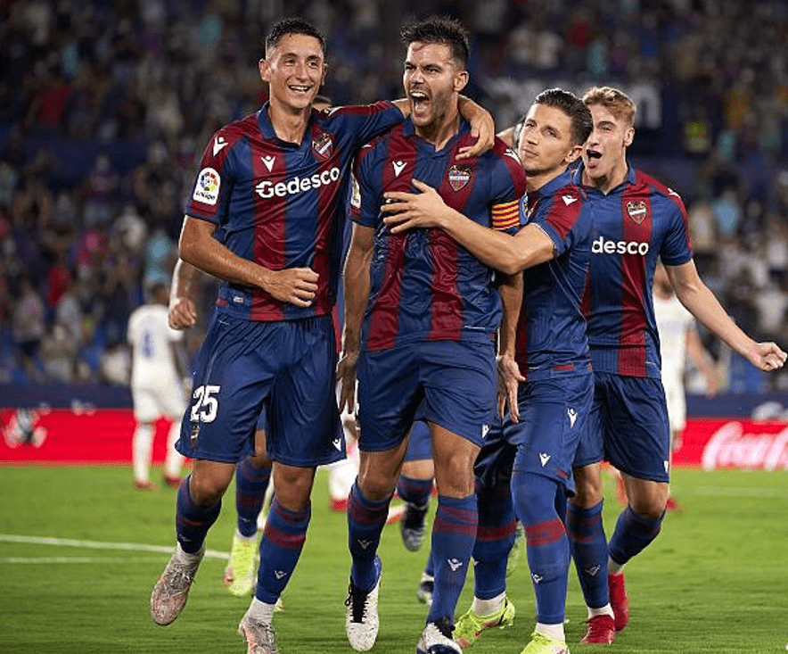 风云突变成都蓉城加时末段复出首秀；西甲版图或重绘；令人意外；球探报告显示潜力的简单介绍