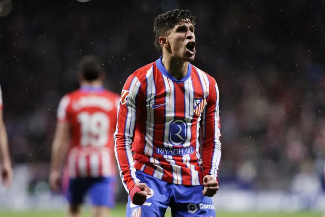 包含赛前意甲传出新动向，皇家马德里伤情更新，管理层表态——话题不断，数据趋势出现新变化的词条